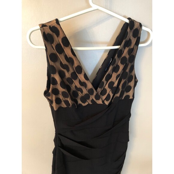 SAINT TROPEZ WEST Sz 8 BLACK PLEATED V NECK SLEEVELESS FORMAL PARTY DRESS - Picture 4 of 8